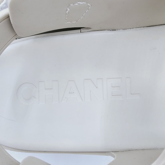 Chanel Cream Ivory Sandals size 38 - Picture 9 of 15